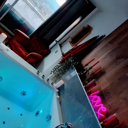 Superbe Avec Vue Et Jacuzzi 아파트 콜마